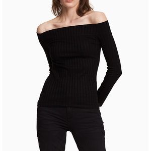 🌟Calvin Klein off-shoulder black ribbed top🌟